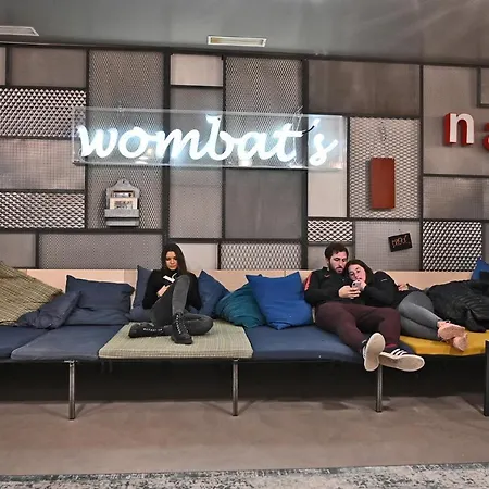 Wombats Hostel Vienna The Lounge-2